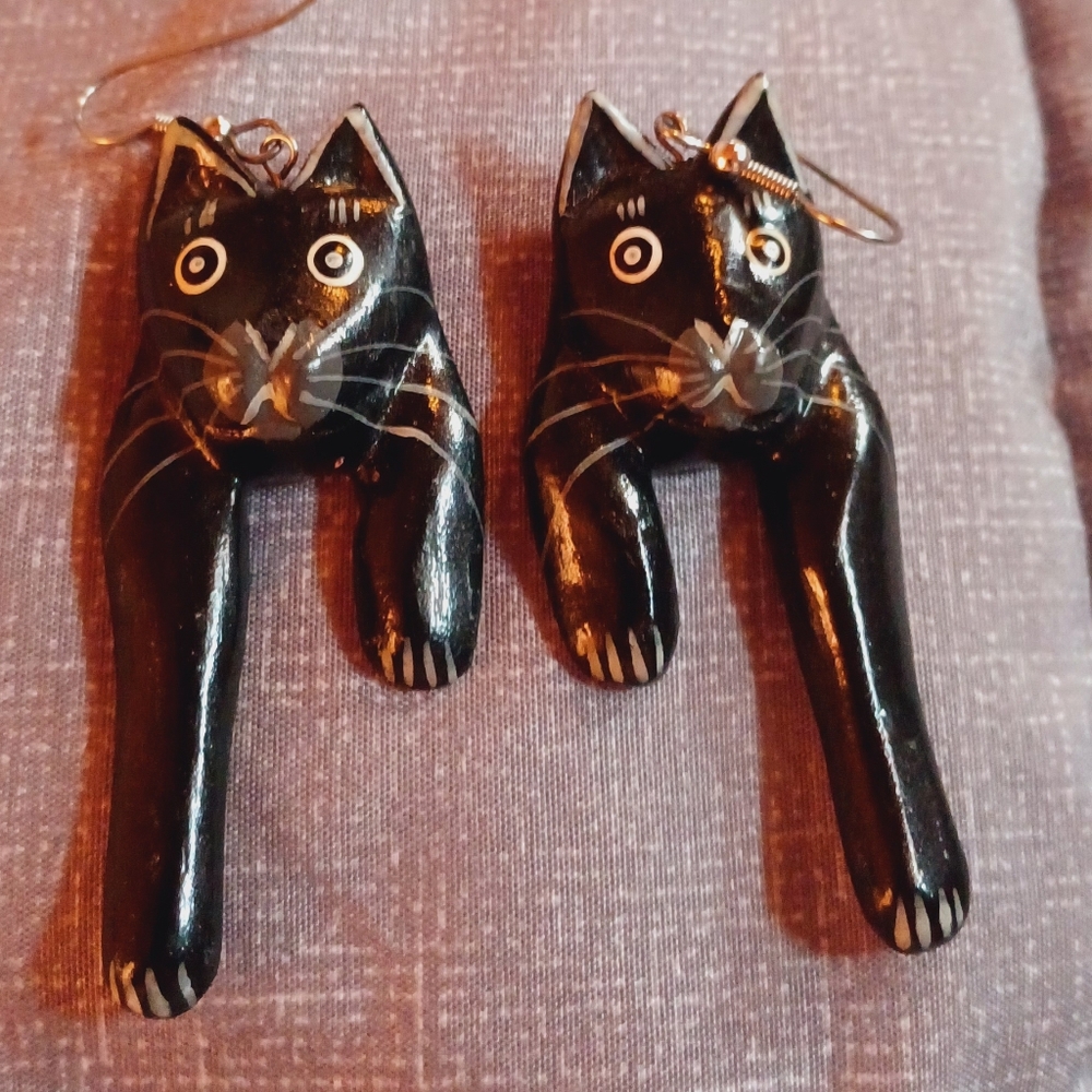 BLACK CAT Dangling Wood earrings
